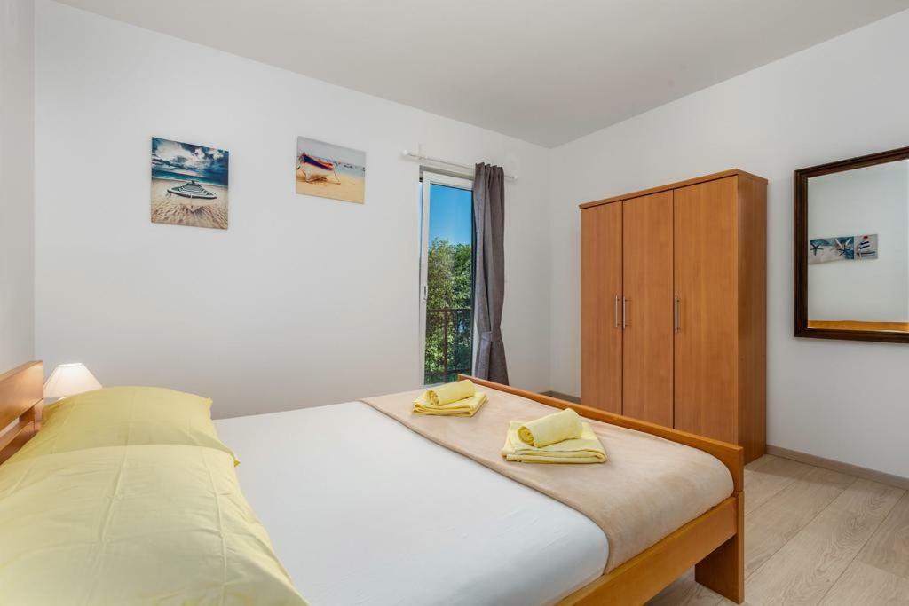 Apartment Roza, Sea View, Free Parking Ičići المظهر الخارجي الصورة